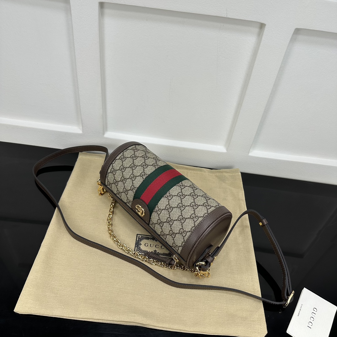 Gucci Round Bags